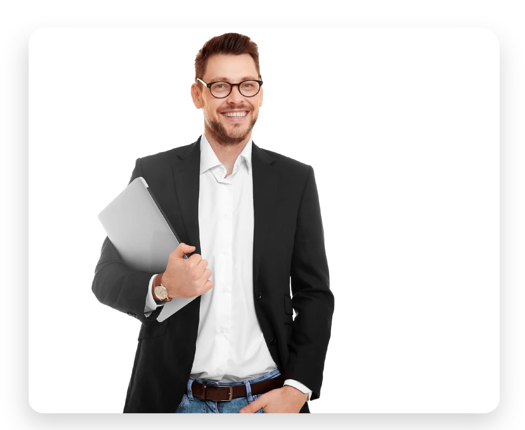 Profesional de gestión comercial sosteniendo un computador portátil